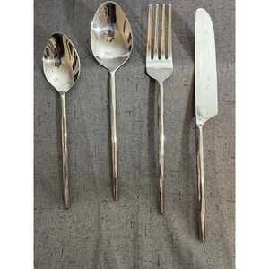 32 piece 8 Place Setting flatware set Hammered Forks Spoons Knives Stainless